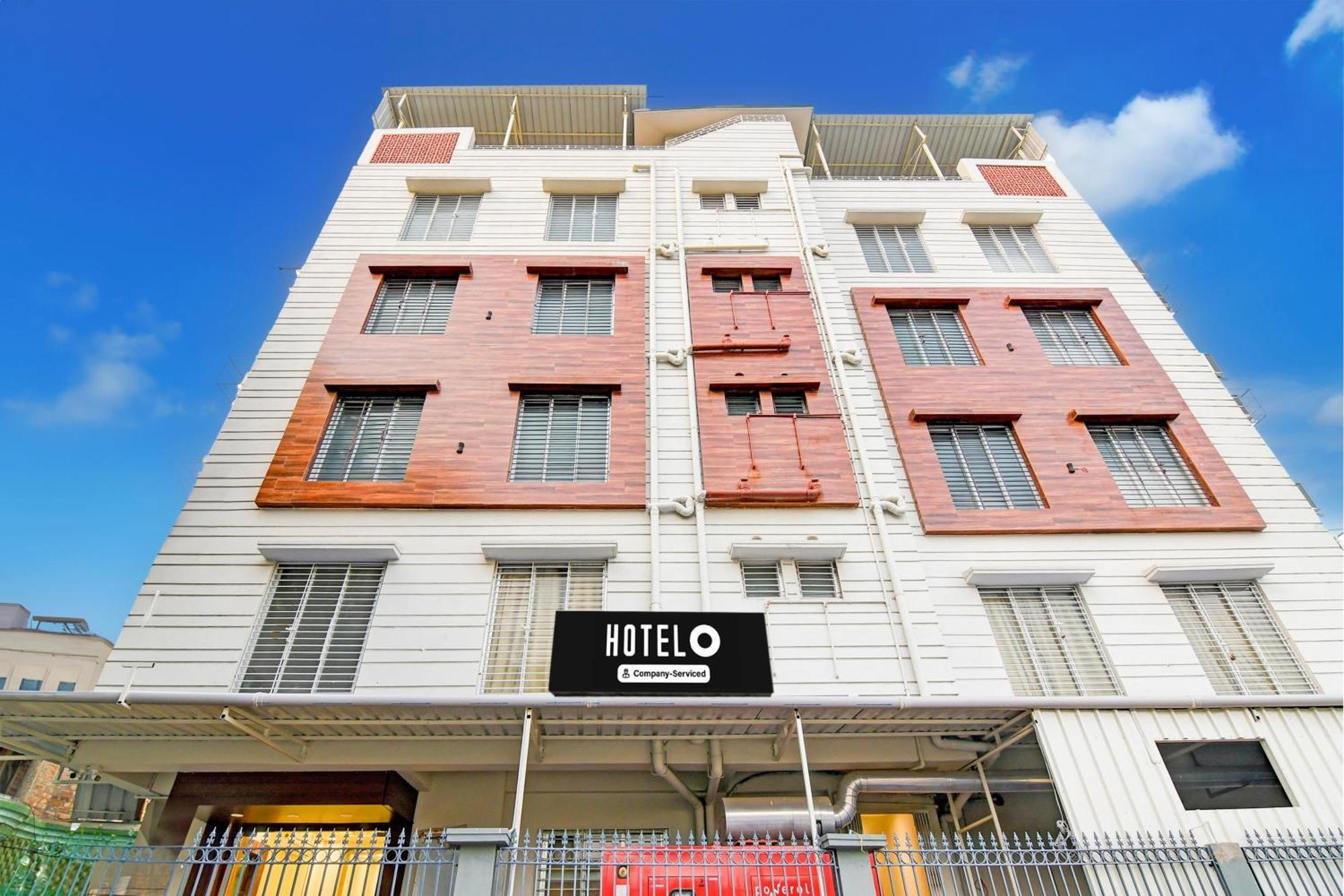 Super Townhouse Kaikhali Near Airport Kolkata Bagian luar foto