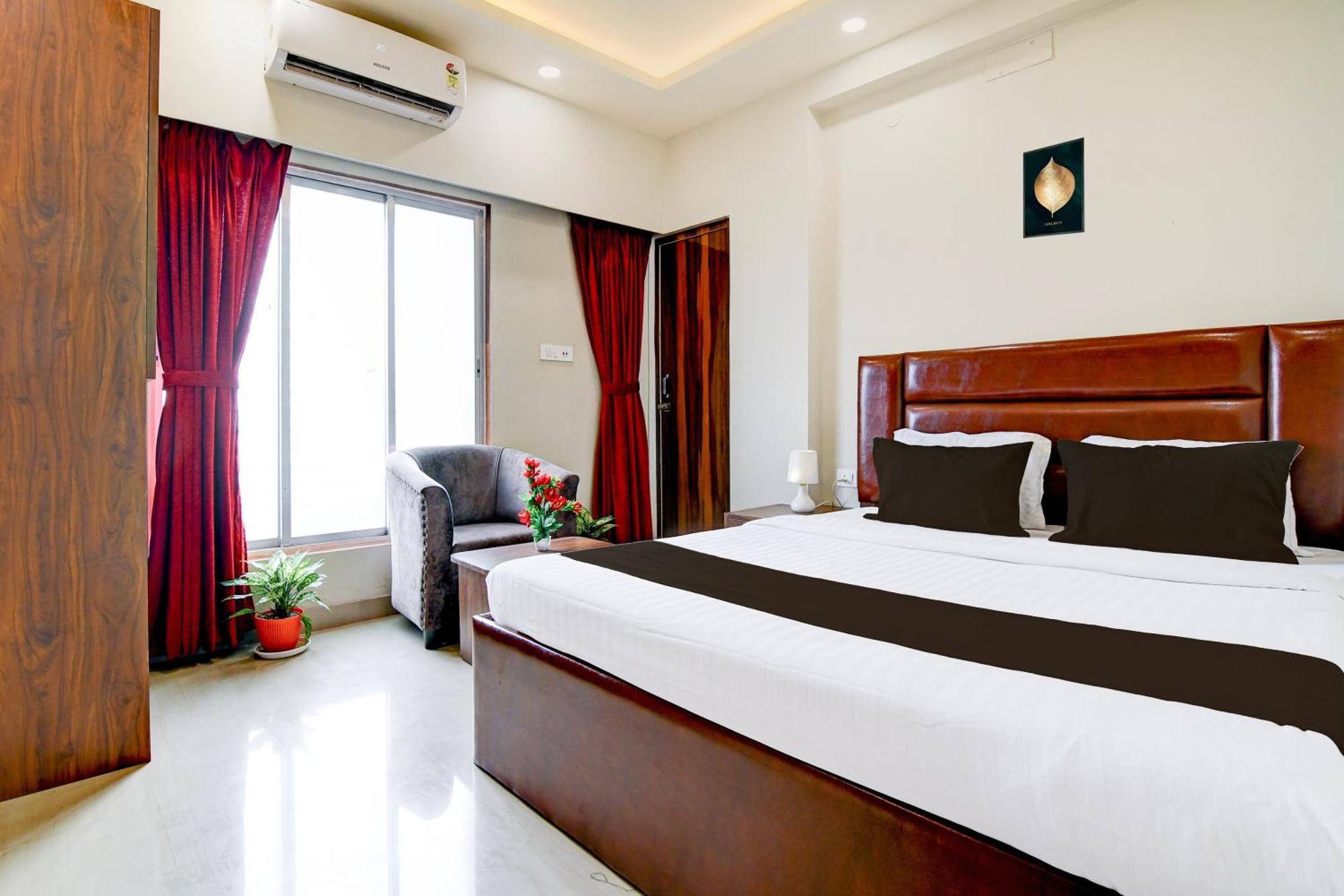 Super Townhouse Kaikhali Near Airport Kolkata Bagian luar foto